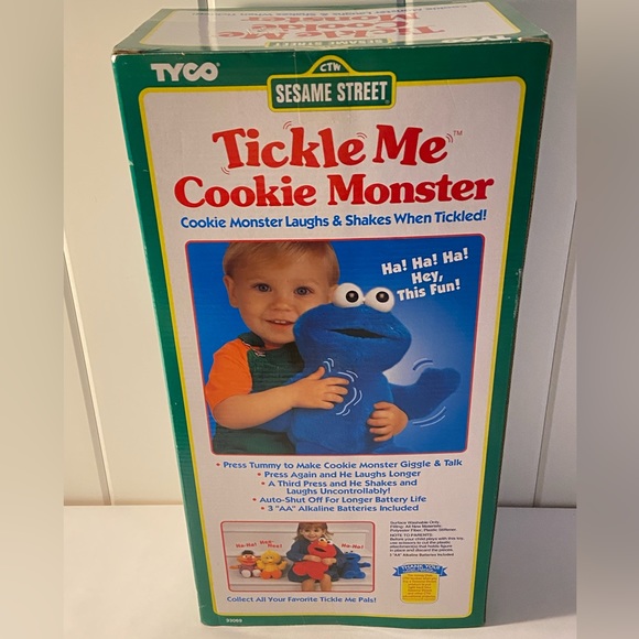 90s Tickle Me TALKING Cookie Monster
Tyco Sesame Street 1997 plush AS IS case - Picture 4 of 15
